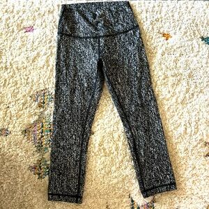 Lululemon size 4 cropped Align